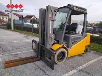 Jungheinrich Čeoni Električni Viličar