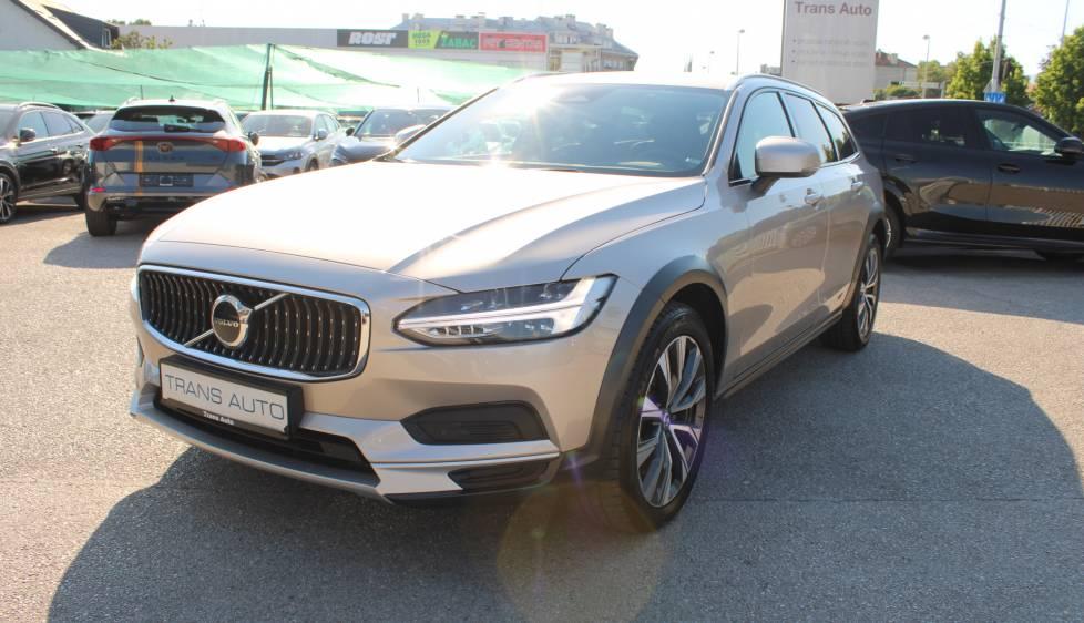 Volvo V90 Cross Country