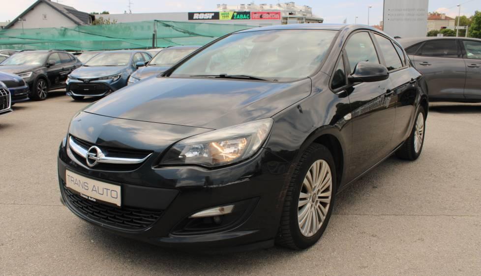 Opel Astra 2014