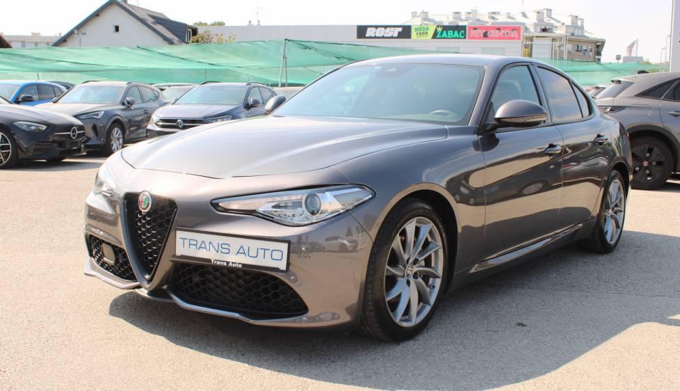 Alfa Romeo Giulia 2022