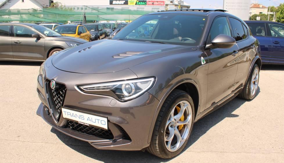 Alfa Romeo Stelvio 2021